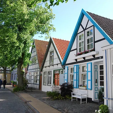 Gastehaus Belvedere In Warnemunde