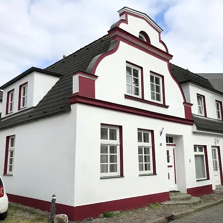 Apartment Gastehaus Belvedere In Warnemunde *